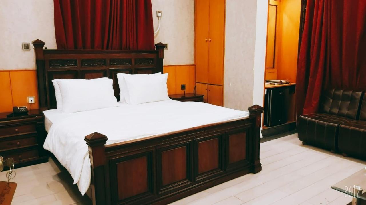 Elet Business Hotel Karachi Exterior foto