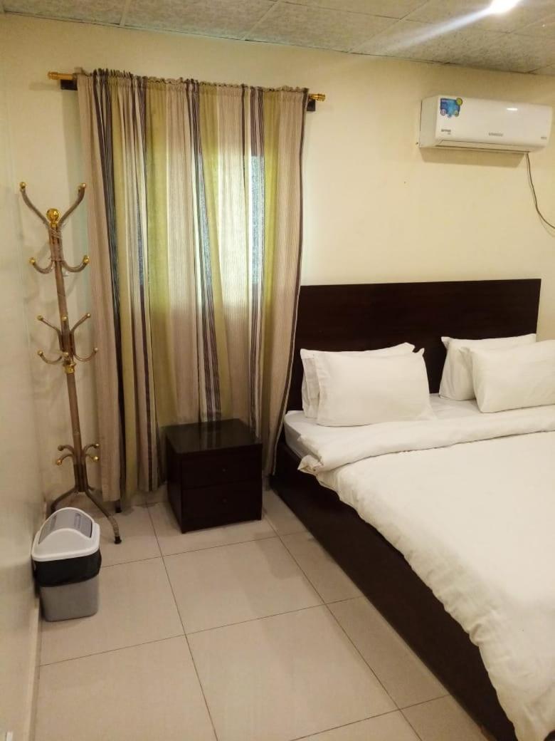 Elet Business Hotel Karachi Exterior foto
